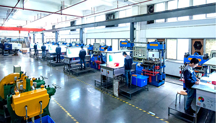 矽膠熱壓成型機(jī)（12臺(tái)）